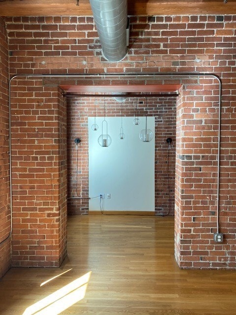 Office Nook - 9 W Broadway