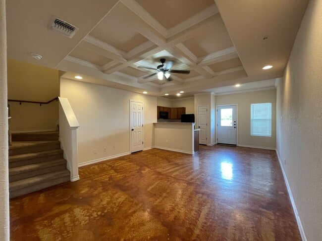 Building Photo - Townhome for rent