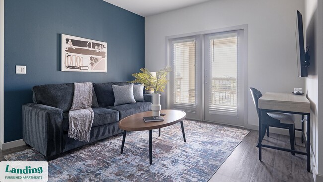 Building Photo - 2825 Main St