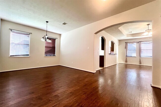 Building Photo - 26114 Silver Timbers Ln