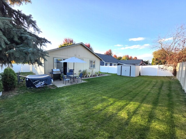 Foto del edificio - 5810 N Loraine St