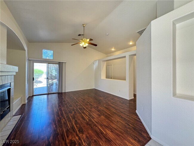Foto del edificio - 909 Windhook St