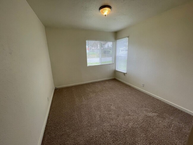 Foto del edificio - Cute 2-Bedroom, 1-Bath Home with Shed