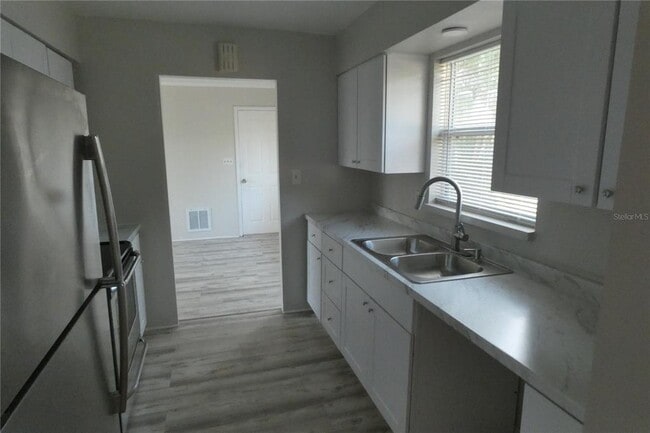 Building Photo - 2580 58th Ave N