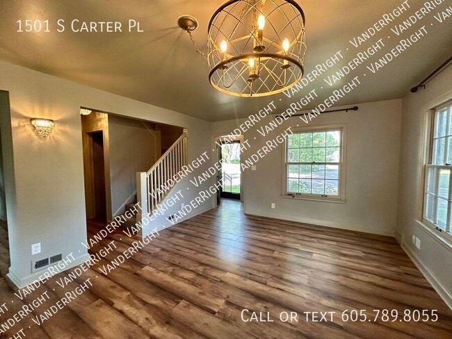 Building Photo - 1501 S Carter Pl