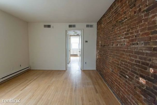Building Photo - 729 Spruce St