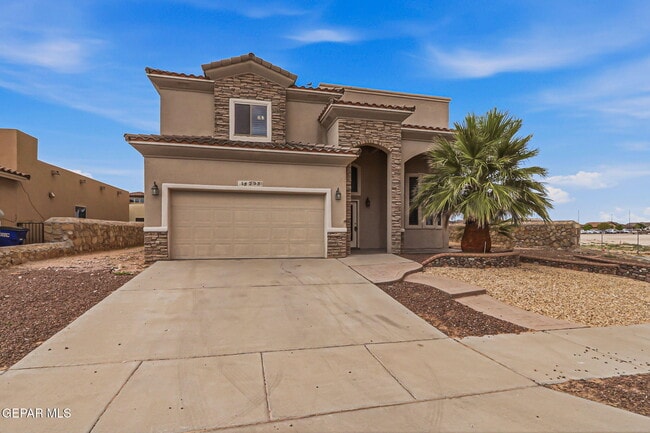 Foto del edificio - 14293 Meadow Lake Ave