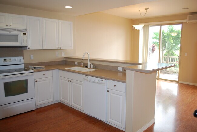 Foto del edificio - Spacious Executive Style Townhome @ Kai Na...