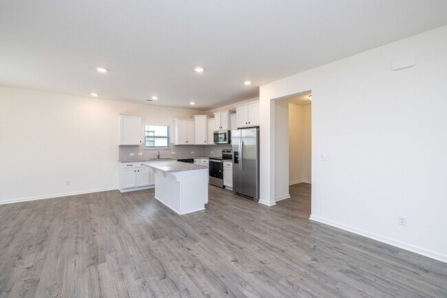 Building Photo - 724 Scotch Meadows Loop