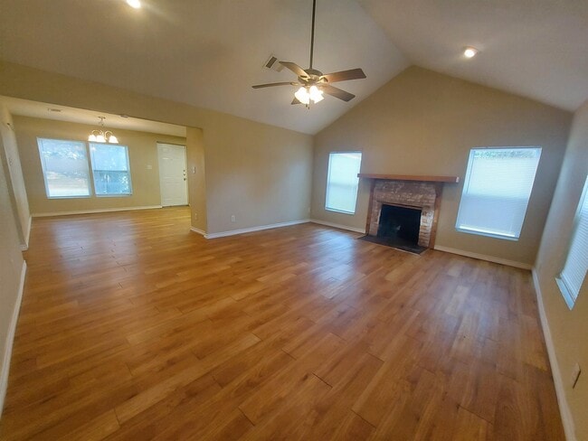 Building Photo - 1010 Barrier Ln