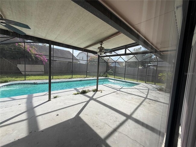 Foto del edificio - 537 Starstone Dr