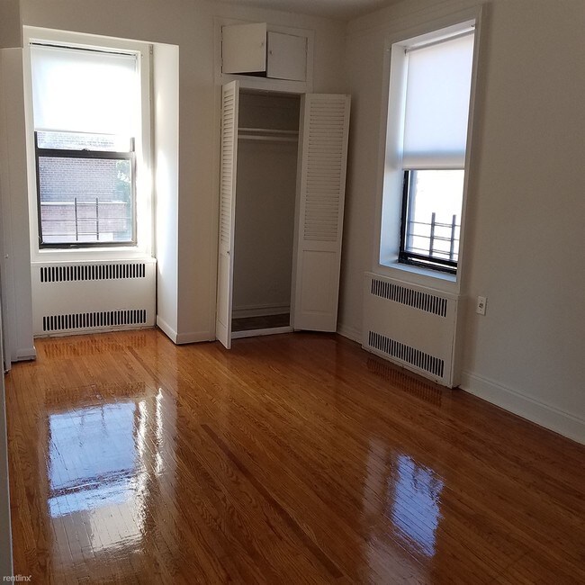 Building Photo - 6770 Yellowstone Blvd