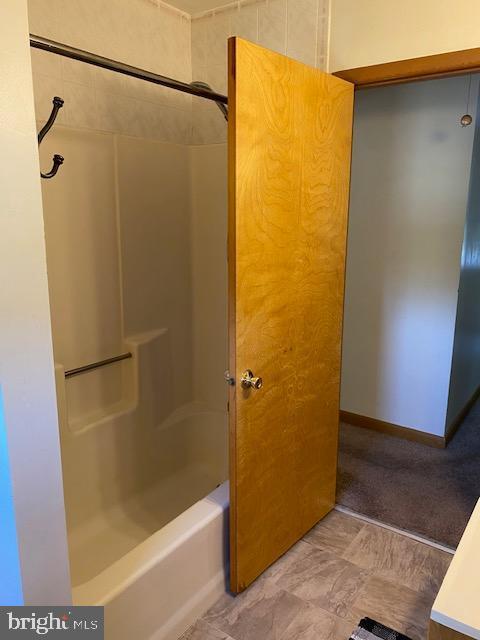 Foto del edificio - 1013-1017-1017 Dehirsch Ave