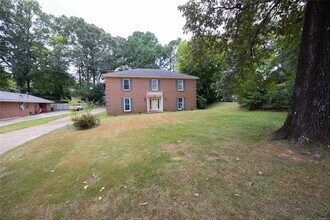 Building Photo - 3954 Croydon Rd