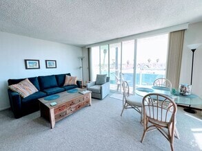 Building Photo - 725 Redondo Ct