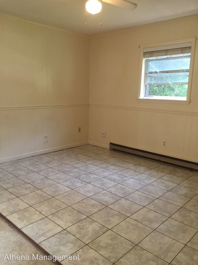 Building Photo - 1 br, 1 bath House - 560 Macon Hwy. # 560-3ma