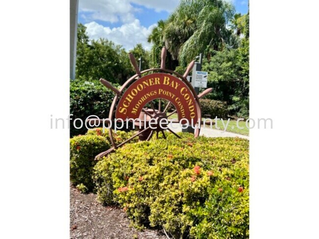 Foto del edificio - Fabulous Furnished One-Bedroom, Two-Bath Lakefront Condo!