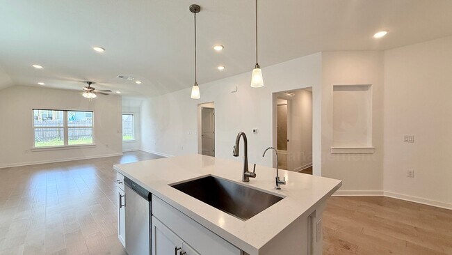 Building Photo - 7504 Sparkling Light Dr