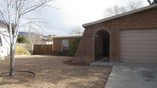 Building Photo - 3828 Valerie Pl NE
