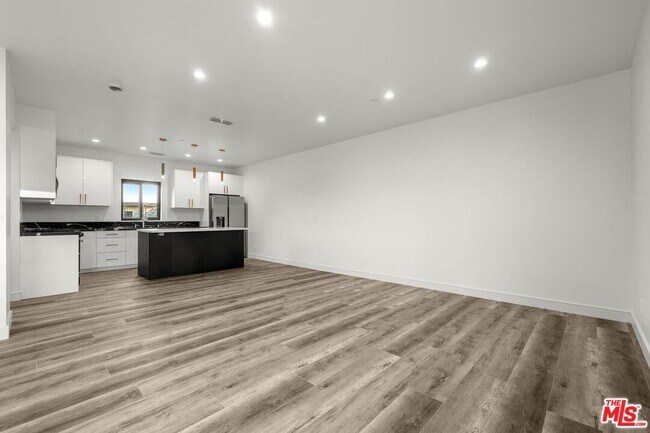 Foto del edificio - 1920 S Sherbourne Dr