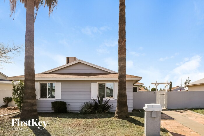 Primary Photo - 3435 W Country Gables Dr