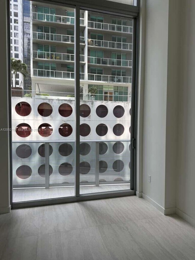 Foto del edificio - 77 SE 5th St