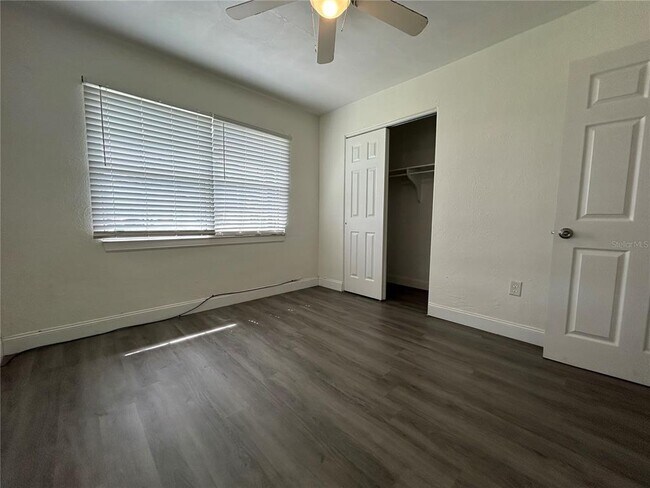 Foto del edificio - 645 7th St NE