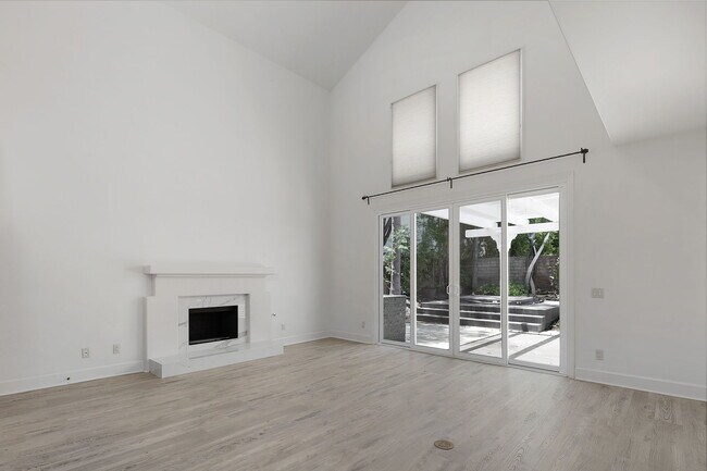 Building Photo - 4271 Park Paloma