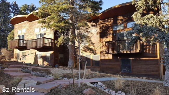 Building Photo - 4 br, 3.5 bath House - 954 7th Street