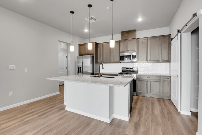 Photo - 6153 N Ceylon St Apartment