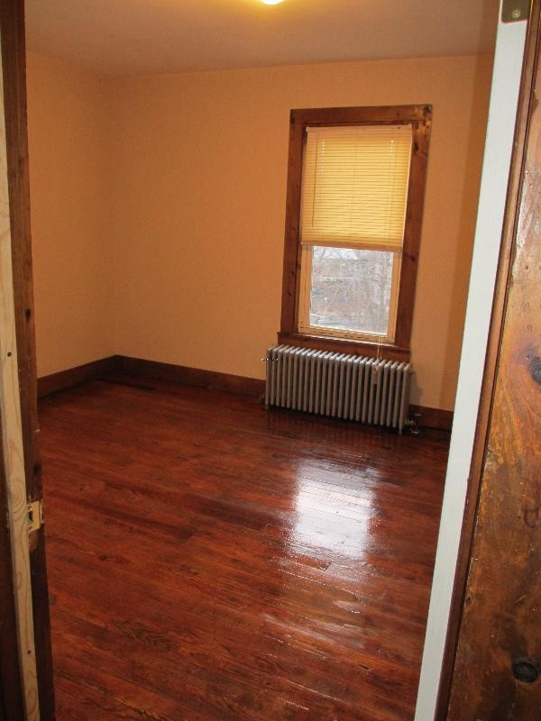 Building Photo - 110 Pine St