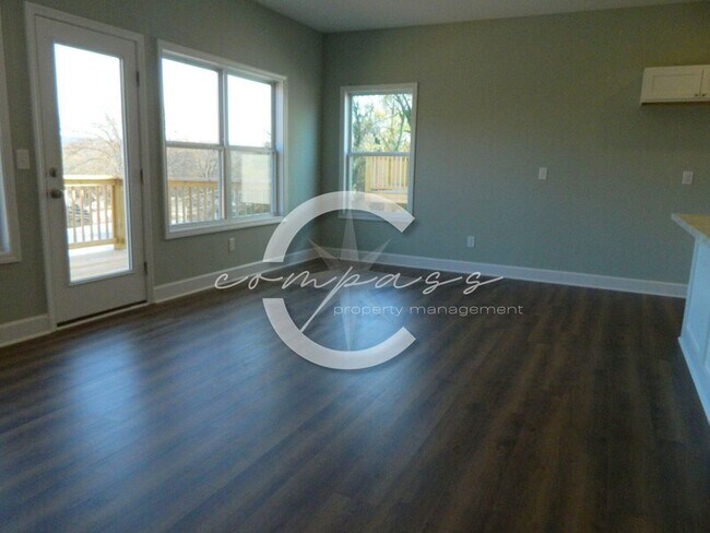 Building Photo - 117 Jones St