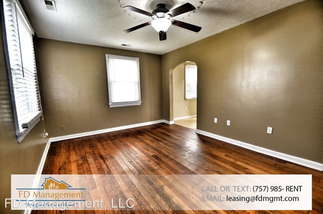 Foto del edificio - 2 br, 1 bath House - 8 Mitchell Rd