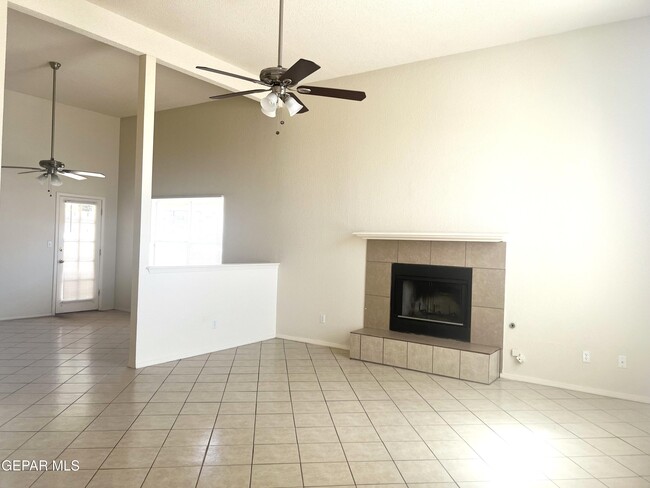 Building Photo - 7317 Desierto Azul Dr