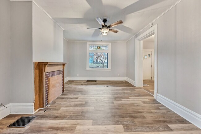 Foto del edificio - 133 Carrick Ave