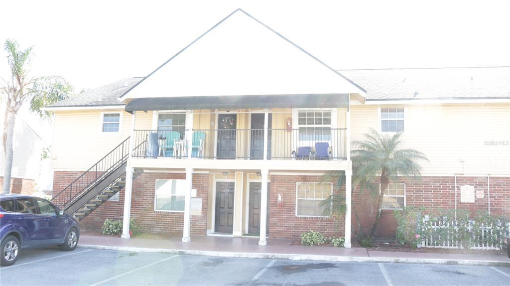 200 Country Club Dr Unit 204, Largo, FL 33771 Condo for Rent in Largo