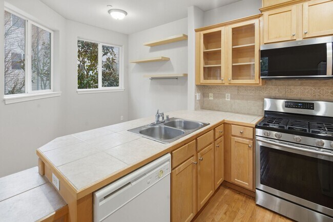 Foto del edificio - 14868 SE 16th St