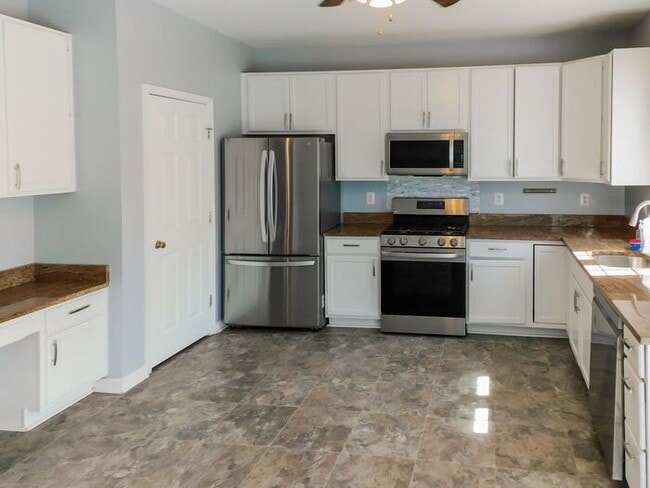 Building Photo - 22750 Bayside Way