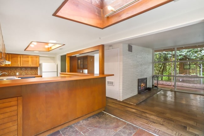 Foto del edificio - 2132 SW Boundary St