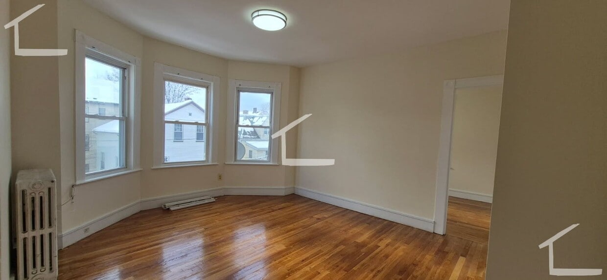 Photo - 96 Murdock St