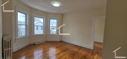 Building Photo - 96 Murdock St