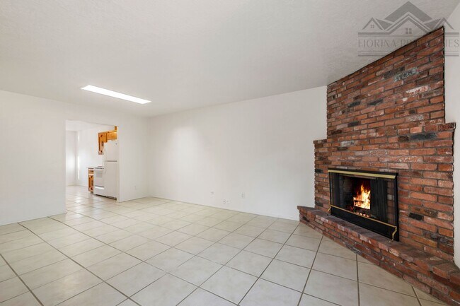 Foto del edificio - Cozy Two-Bedroom on Historic Hillside Ave.