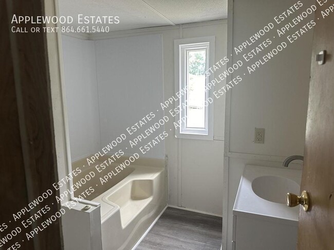 Foto del edificio - 251 Pebble Rock Cir