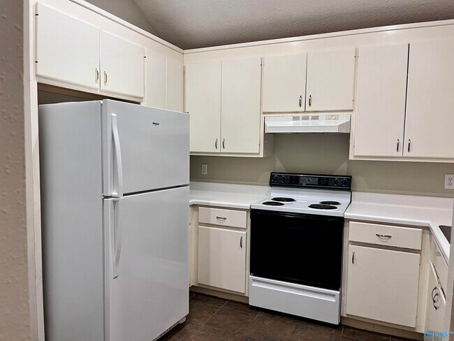 Foto del edificio - 232 Mountain Creek Dr