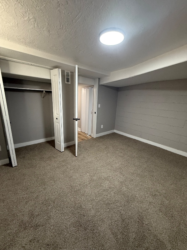 Building Photo - 642 N 9th Ave