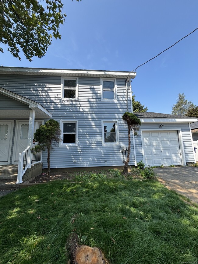 Building Photo - 337 Wiklund Ave