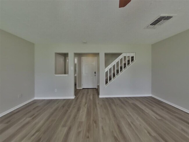 Foto del edificio - 16815 Shrub Oak Dr