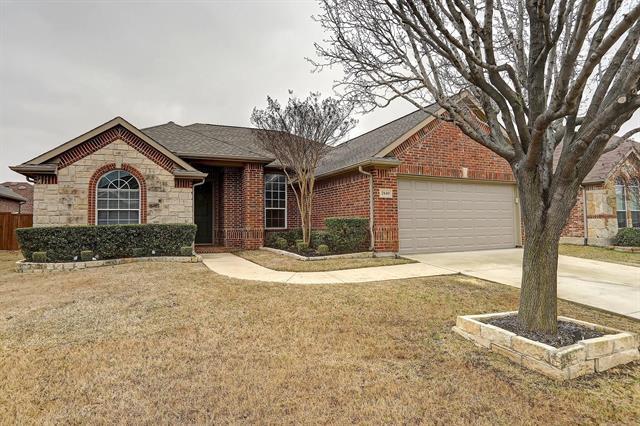 Foto del edificio - 2440 Deerwood Dr