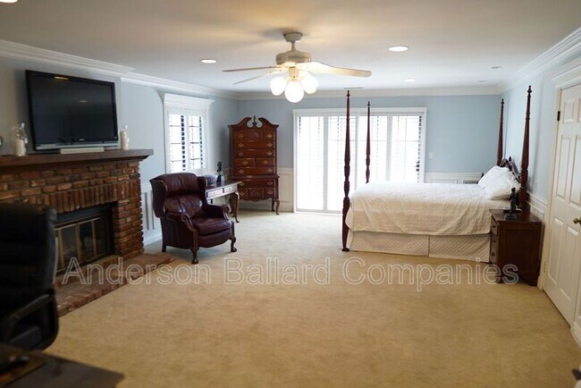Foto del edificio - 5321 Quail Canyon Rd