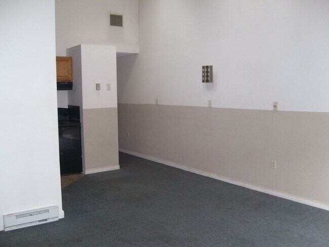 Foto del edificio - 10 Plaza Village Rd